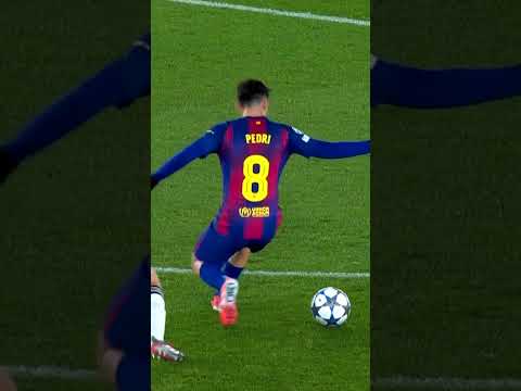Poetry in motion 🪄 #shorts #fcbarcelona #pedri #shortsfeed