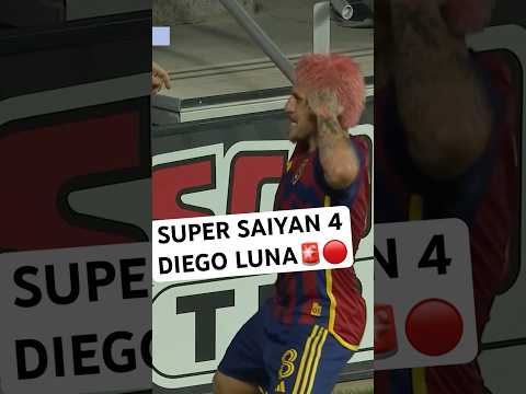 Diego Luna red hair power up💪