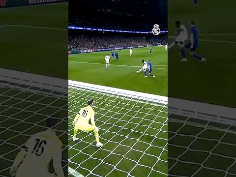 🗺️ Where keepers can’t reach. #ViniJr #RealMadrid #UCL