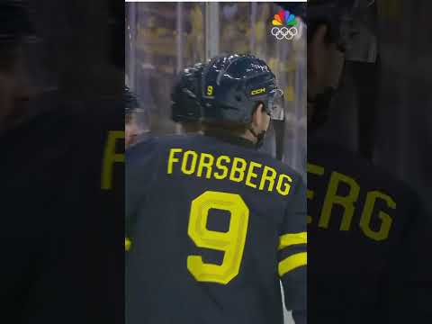 Pettersson powers through!  🏒