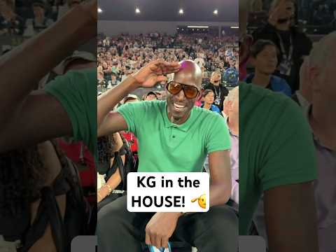 KG pulled up to Melbourne & he got himself a custom jersey!