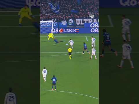 Rate Hien's save 🧱 #AtalantaComo #SerieA
