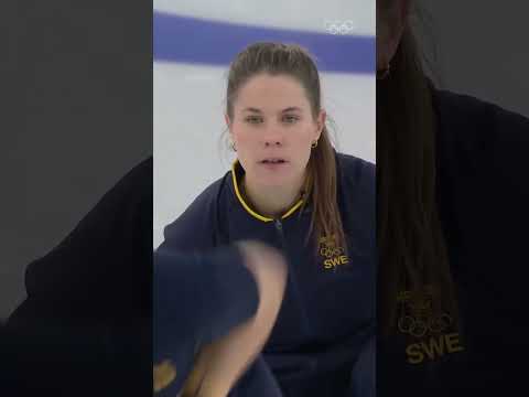 The Republic of Korea takes the lead 8-3 against Sweden in the #Curling women's round robin! 🥌