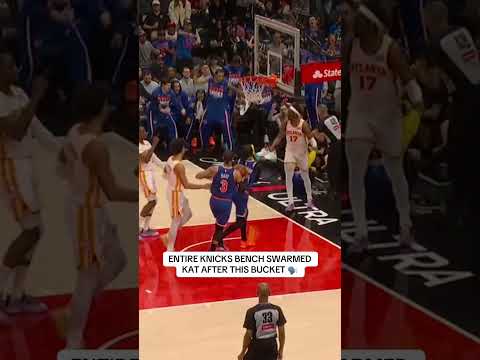 Knicks bench was LOVING this KAT bucket 🔥
