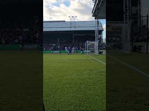 A Different Angle Of Zirkzee’s Strike! 📐