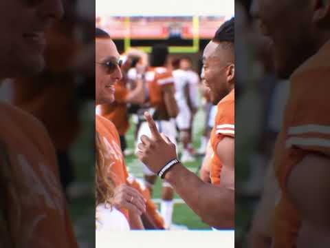 Bijan Robinson met Matthew McConaughey while on a recruitment trip with the Longhorns 👀