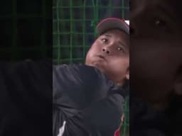 Shohei Ohtani was putting on a show in front of the Japanese fans during his BP session 🤩