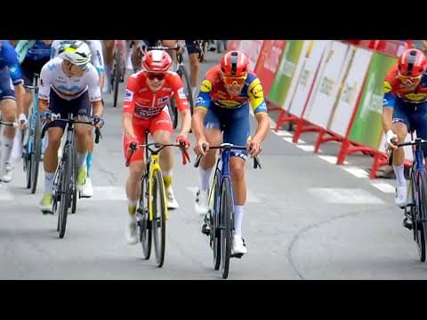 Vingegaard BATTLES Mads Pedersen in Uphill Sprint | Vuelta a Espana 2025 Stage 3