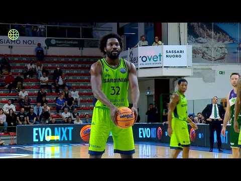 His UNDERHAND Free Throws Are MONEY | FIBA Basketball