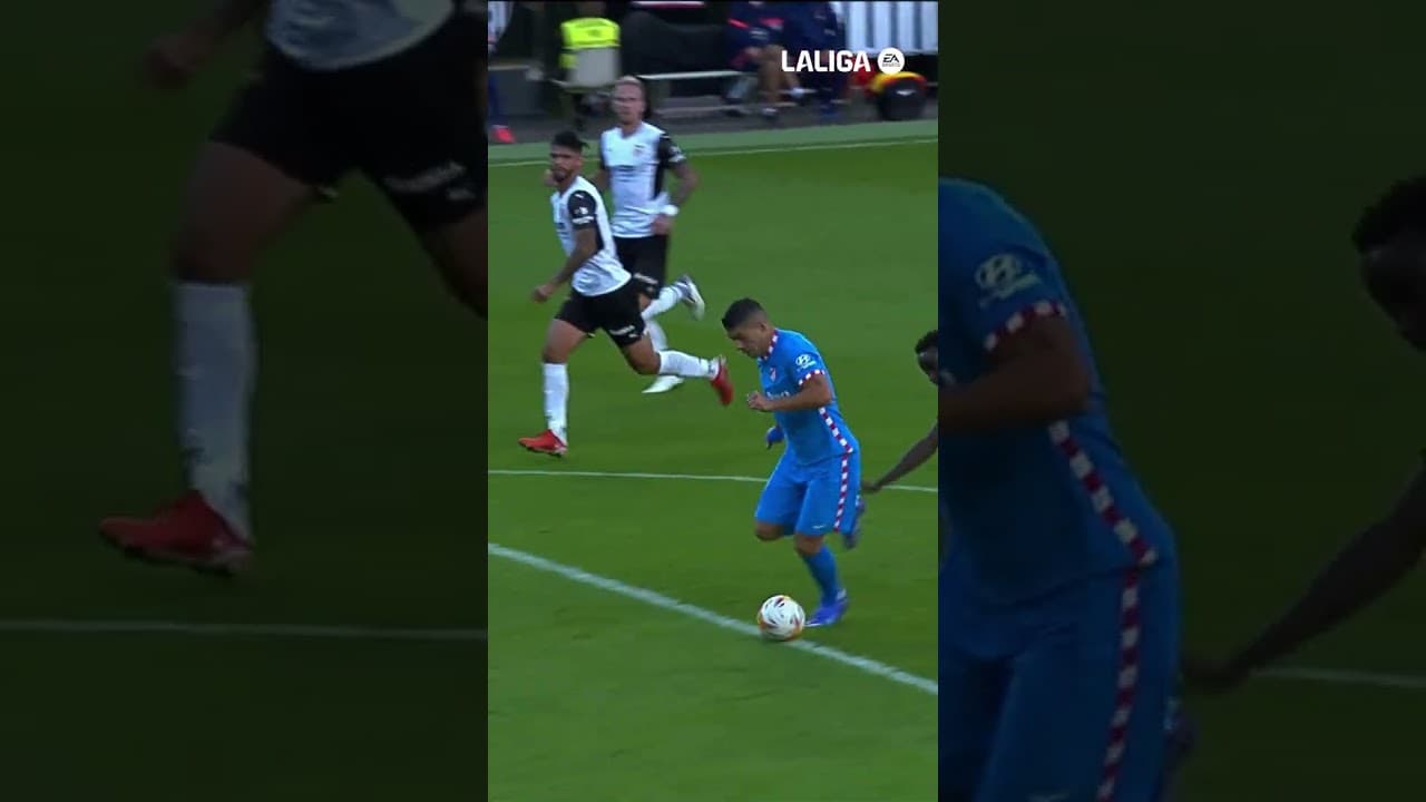 Luis Suárez's goal 🆚 Valencia (📆 21/22)
