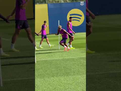 It’s Friday… but the grind doesn’t stop! #fcbarcelona #fcb #shorts