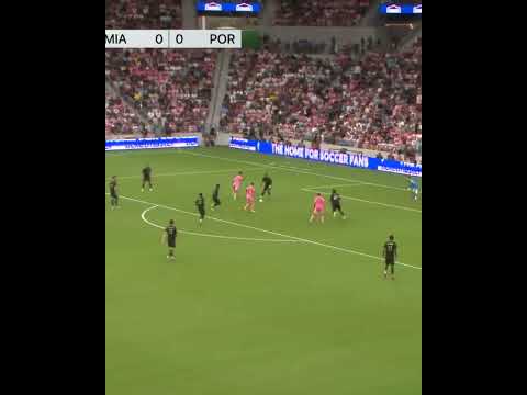 WHAT AN ASSIST BY SEGOVIA TO MESSI 🔥 (via MLS on Apple TV)