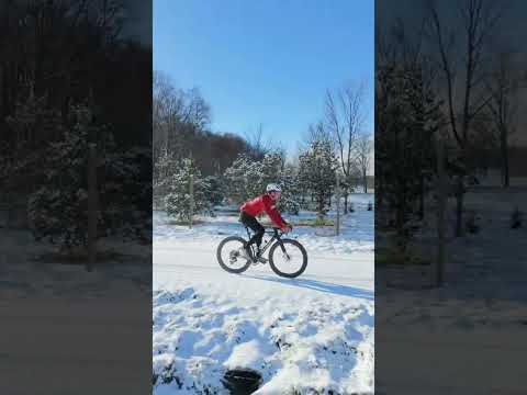 SNOW & the SUPERX ❄️ #shorts #winter #bikeriding