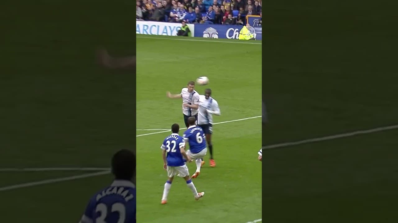 ⚽️ An Edin Dzeko Masterclass 🎉 #football #goals #mancity #premierleague #shorts #shortsfeed #dzeko