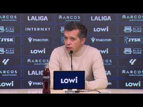 Rueda de prensa de Luís Castro tras el encuentro Levante UD-Atlético de Madrid