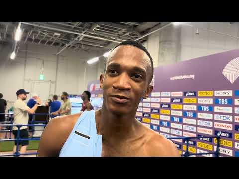 Botswana's Busan Kebinatshipi Reacts to 43.61 World Lead in 400m Semis at Tokyo World Championships
