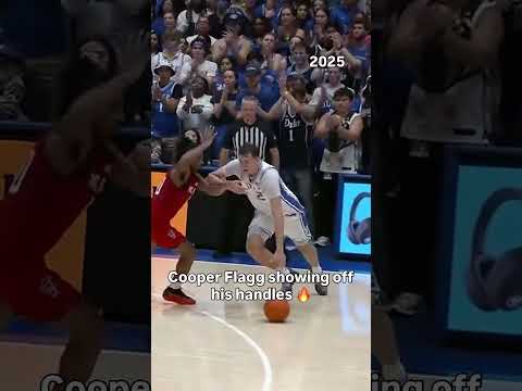 He crossed him up 🤯 #dukebluedevils #accbasketball #collegebasketball