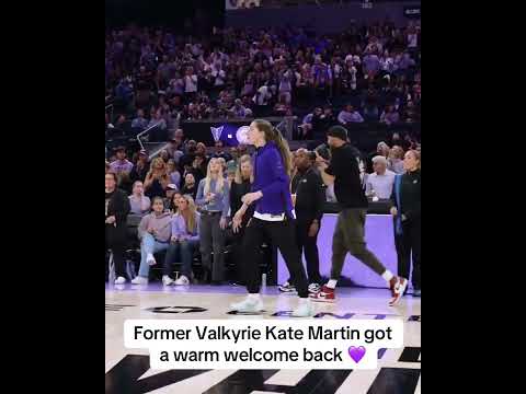 What a welcome 👏 (via @valkyries/TT)