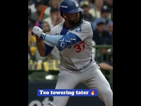 Teoscar Hernandez sends one DEEP in NLCS Game 2 🔥