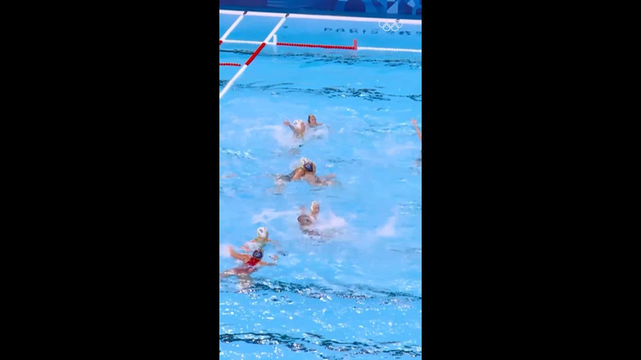 WHAT a goal to take the lead in the Olympic final! 🤽‍♀️