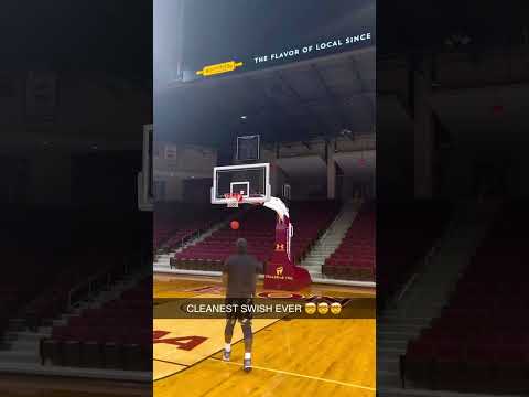 WOW 😳 (via michaelbrewington_elite/TT)