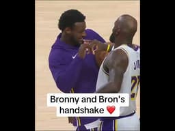 The handshake ❤️