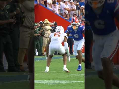 DALLAS WILSON WITH THE HIGHLIGHT-REEL TD 😤 (📍 @lexus)  ⁨