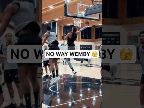 WEMBY 😳 pump fake scooped into the reverse jam at practice!