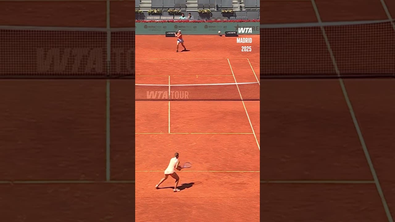 Mirra magic 🪄 Mirra Andreeva and Marie Bouzkova meet on Chatrier! #RolandGarros