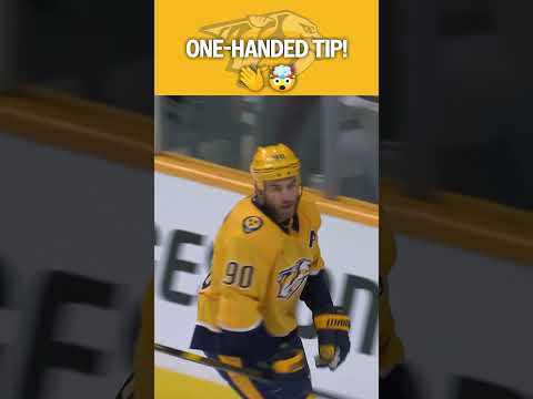 Sneaky ONE-HANDED deflection 🤫