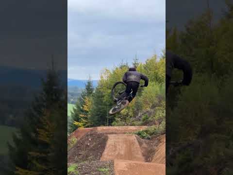 Trail meets trick show on the Moterra 🎬​​ #shorts #mtb #bikelife