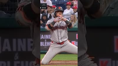 La Regadera with a crazy piece of hitting to drive in two runs 🚿
