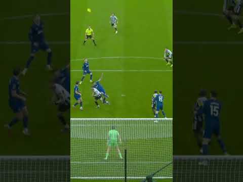 Jordan Pickford with a WORLDIE of a save 🧤