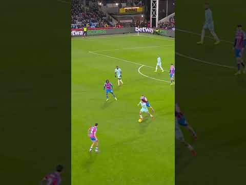 Composure on the ball 😮‍💨 #BurnleyFC #football #PremierLeague