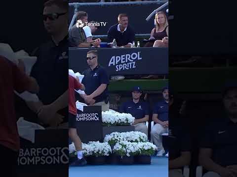 Hugo Gaston takes a well-deserved snack break 🍟 #HugoGaston #Tennis #ATPTour #Sports #funny