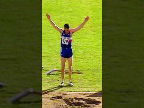 Jonathan Edwards rewrote triple jump history in Gothenburg 1995 at the #WorldAthleticsChamps 🔥