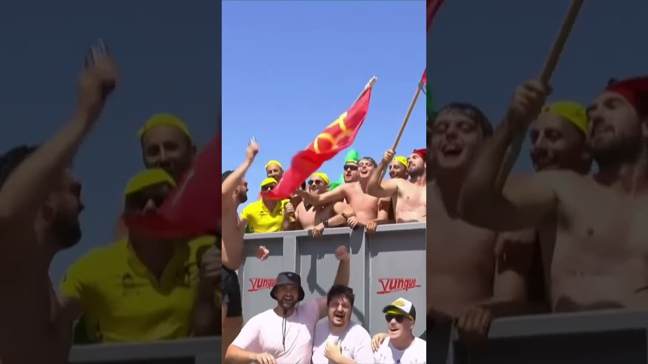 Cycling fans know how to stay cool at the Tour de France 😆🏊