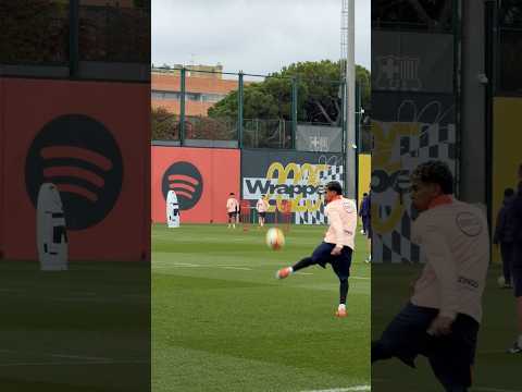 Lamine 🤝 Pedri 🤝 Ferran: no drops allowed ❌ #shorts #fcbarcelona #shortsfeed