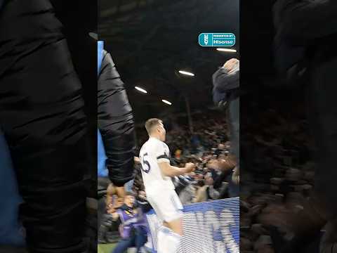 Jaka Bijol 🤝 Elland Road crowd