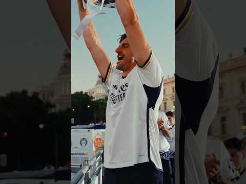 Five more seasons together. #RealMadrid and @emirates renew their partnership agreement #FlyBetter