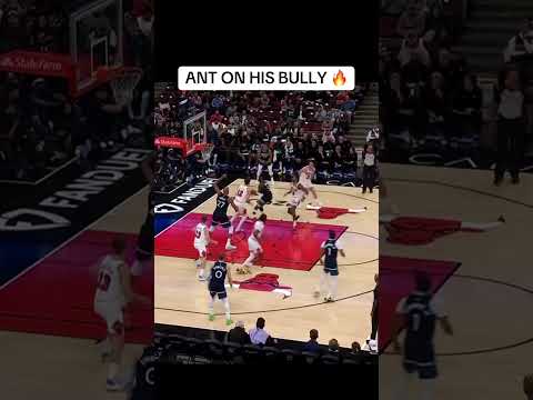 Ant through contact 😮