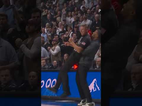 Get out of the way, ref! 🤣