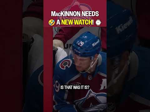 Nate Dogg's watch shopping mid-game 🤣⌚