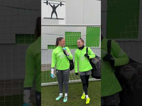 Frage der Woche: Was darf bei euch auf dem Weihnachtsmarkt nicht fehlen? 💚🎄