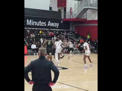 Mikey Williams is DEALING rn 🤫