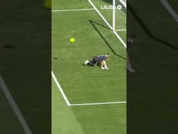 🤯 ¡Vaya doble parada de Unai Simón! #LaLigaHighlights