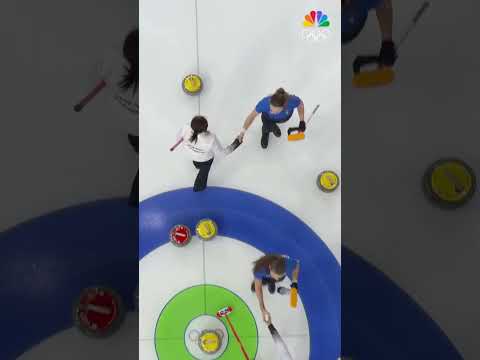 Team People’s Republic of China takes the 10th end to edge out Team Italy. 🥌