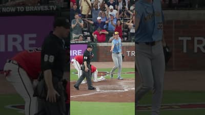 Dubón delivers with a two-run single!