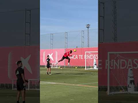 🇳🇬AKOR ADAMS 🎯 #sevillafc #training #shorts