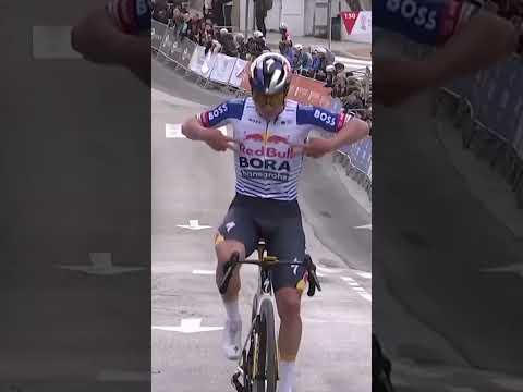 Remco Evenepoel doubles up in Valenciana 🏆🏆 The Belgian powers to the stage and overall lead 💪